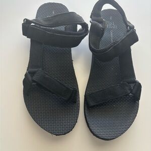 Time and Tru Black Women's Sandals